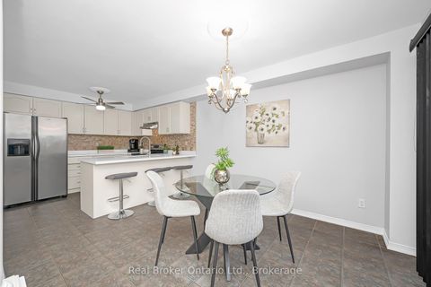 Photo 10 at 248 Hawkview Boulevard, Vellore Village, Vaughan