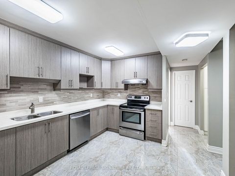 Photo 10 at 113 - 370 Dixon Road, The Westway, Toronto