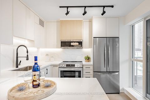 Photo 7 at 404 - 889 Bay Street, Bay Street Corridor, Toronto