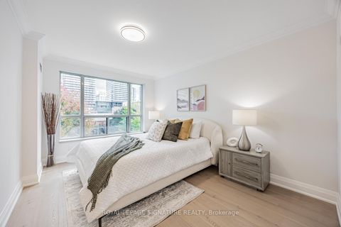 Photo 12 at 404 - 889 Bay Street, Bay Street Corridor, Toronto