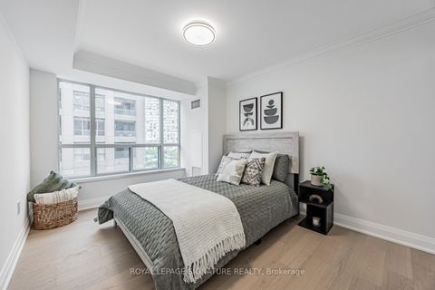 Photo 16 at 404 - 889 Bay Street, Bay Street Corridor, Toronto