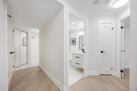 Photo 20 at 404 - 889 Bay Street, Bay Street Corridor, Toronto