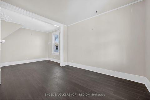 Photo 3 at 52 Parkside Drive, Queen's Park, Barrie