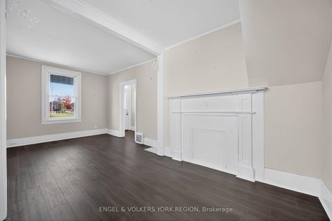 Photo 5 at 52 Parkside Drive, Queen's Park, Barrie