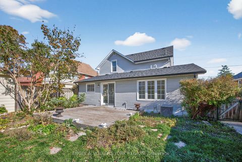 Photo 39 at 52 Parkside Drive, Queen's Park, Barrie