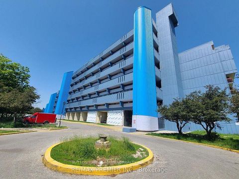 Photo 1 at 418 - 4673 Jane Street, Black Creek, Toronto