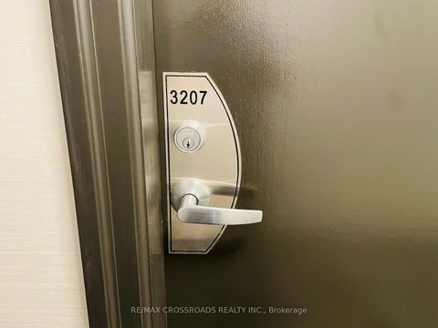 Photo 5 at 3207 - 19 Grand Trunk Crescent, Waterfront Communities C1, Toronto