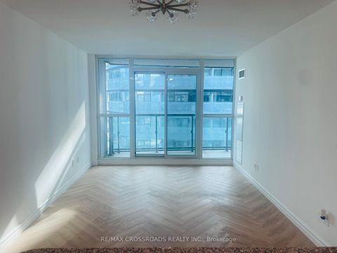 Photo 7 at 3207 - 19 Grand Trunk Crescent, Waterfront Communities C1, Toronto