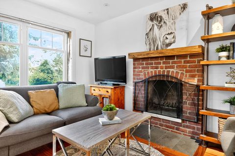 Photo 7 at 10 Colonial Avenue, Cliffcrest, Toronto