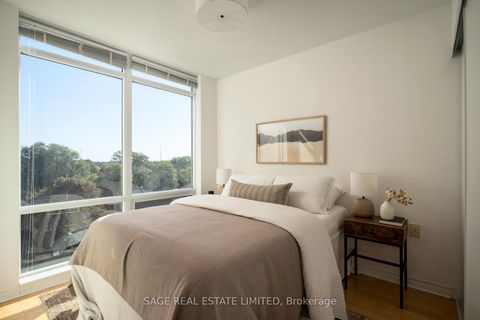 Photo 13 at 606 - 3830 Bathurst Street, Clanton Park, Toronto