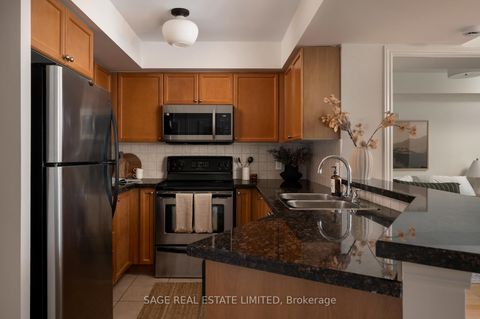 Photo 18 at 606 - 3830 Bathurst Street, Clanton Park, Toronto