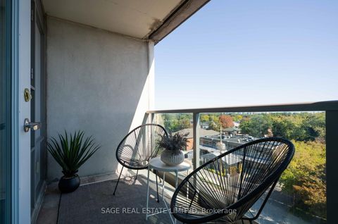 Photo 22 at 606 - 3830 Bathurst Street, Clanton Park, Toronto