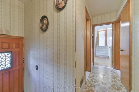 Photo 14 at 135 Jay Street, Maple Leaf, Toronto