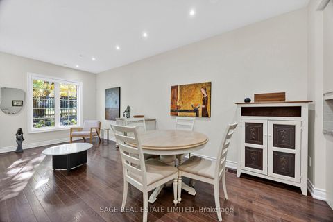 Photo 10 at 1 - 10 Hargrave Lane S, York Mills, Toronto