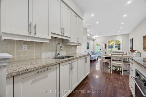 Photo 14 at 1 - 10 Hargrave Lane S, York Mills, Toronto