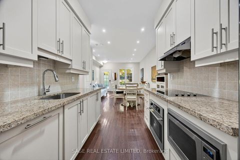 Photo 15 at 1 - 10 Hargrave Lane S, York Mills, Toronto