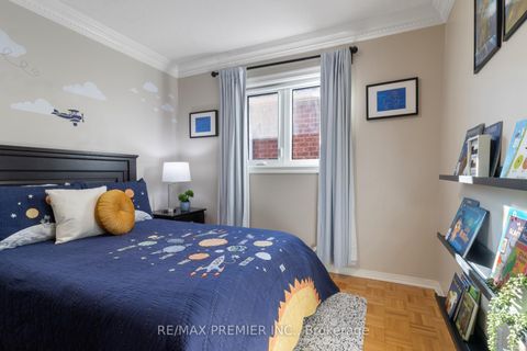 Photo 26 at 81 Purcell Crescent, Maple, Vaughan