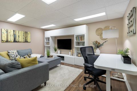 Photo 35 at 81 Purcell Crescent, Maple, Vaughan