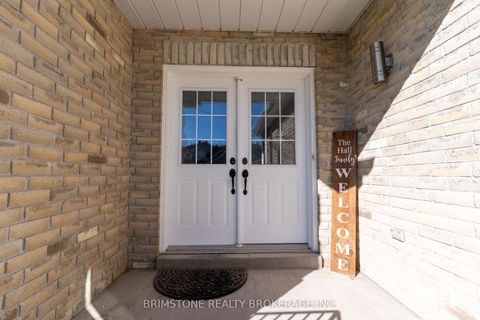 Photo 2 at 6 Silvercreek Crescent, Ardagh, Barrie