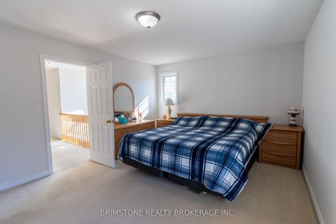 Photo 22 at 6 Silvercreek Crescent, Ardagh, Barrie