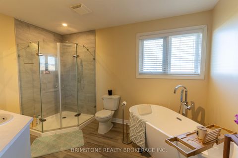 Photo 24 at 6 Silvercreek Crescent, Ardagh, Barrie