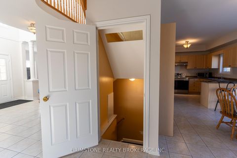 Photo 27 at 6 Silvercreek Crescent, Ardagh, Barrie