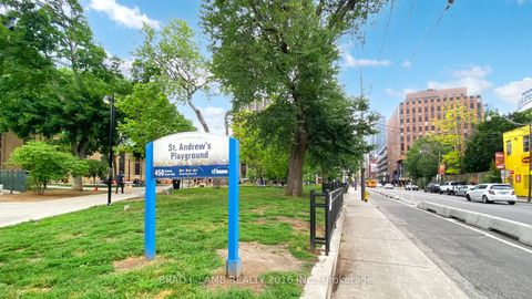 Photo 2 at 518 - 39 Brant Street W, Niagara, Toronto