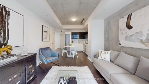 Photo 8 at 518 - 39 Brant Street W, Niagara, Toronto