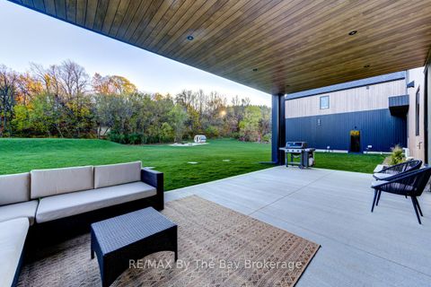 Photo 4 at 18 Raintree Court, Rural Clearview, Clearview