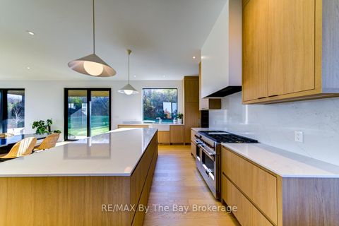 Photo 10 at 18 Raintree Court, Rural Clearview, Clearview