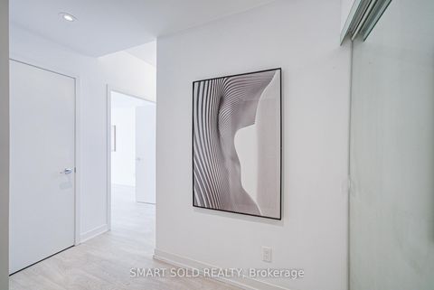 Photo 6 at 305 - 90 Queens Wharf Road, Waterfront Communities C1, Toronto