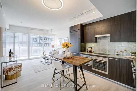 Photo 9 at 305 - 90 Queens Wharf Road, Waterfront Communities C1, Toronto