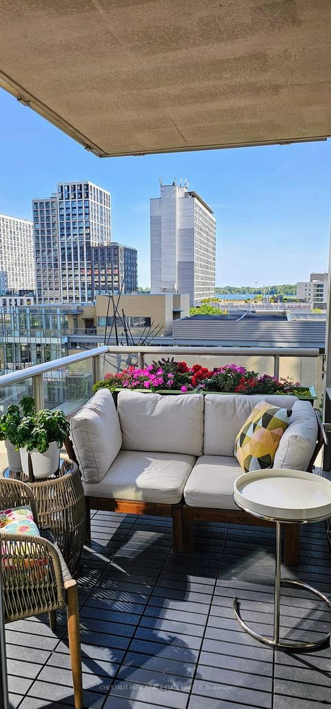 Photo 38 at 709 - 10 Navy Wharf Court, Waterfront Communities C1, Toronto