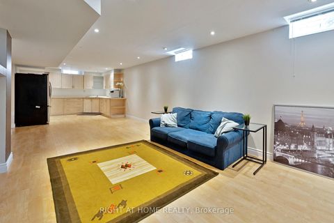 Photo 24 at 37 Newbridge Avenue, Oak Ridges, Richmond Hill