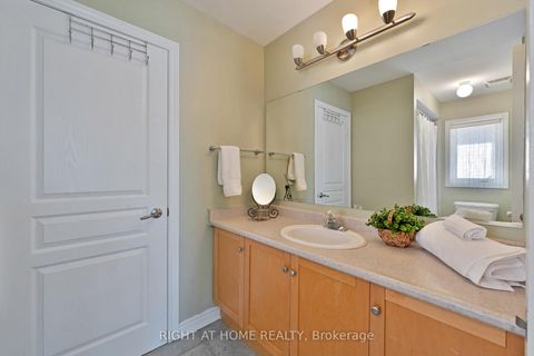 Photo 39 at 37 Newbridge Avenue, Oak Ridges, Richmond Hill