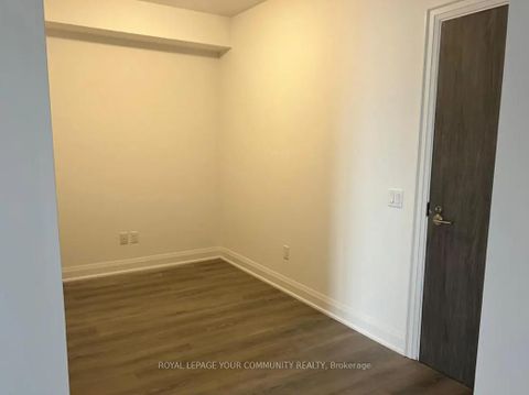 Photo 8 at 404 - 20 Gatineau Drive, Beverley Glen, Vaughan