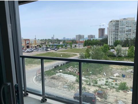 Photo 15 at 404 - 20 Gatineau Drive, Beverley Glen, Vaughan