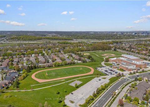 Photo 23 at 404 - 20 Gatineau Drive, Beverley Glen, Vaughan