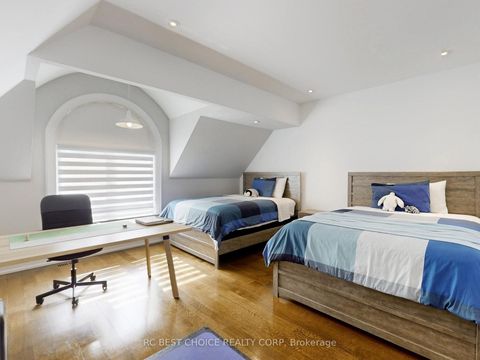 Photo 36 at 86 Princess Avenue, Willowdale East, Toronto