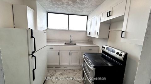 Photo 1 at 1102 - 4645 Jane Street, Black Creek, Toronto