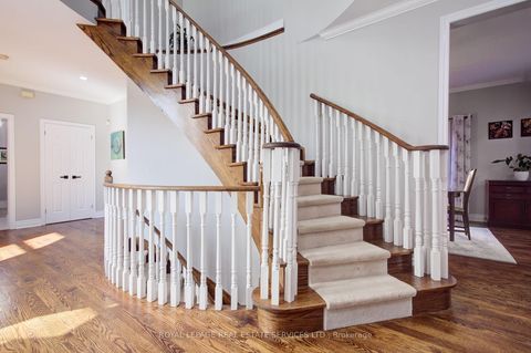 Photo 5 at 1079 Skyvalley Crescent, WT West Oak Trails, Oakville