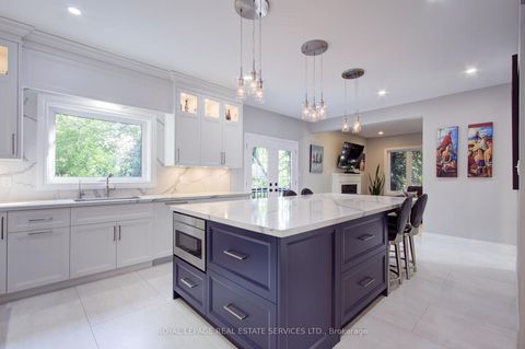 Photo 10 at 1079 Skyvalley Crescent, WT West Oak Trails, Oakville