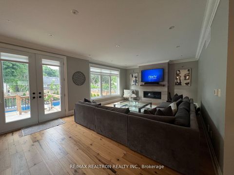 Photo 3 at 28 Burwood Road, Rosethorn, Toronto