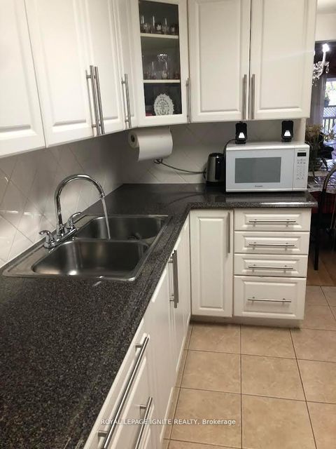 Photo 5 at 36 Goskin Court, Malvern, Toronto