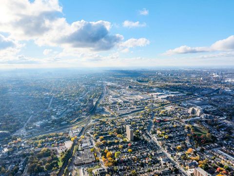 Photo 43 at 144 - 12 Foundry Avenue, Junction, Toronto