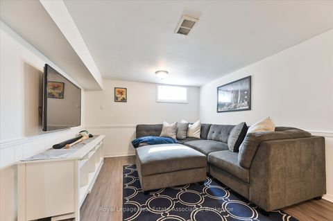 Photo 20 at 97 Hearst Circle, Amesbury, Toronto