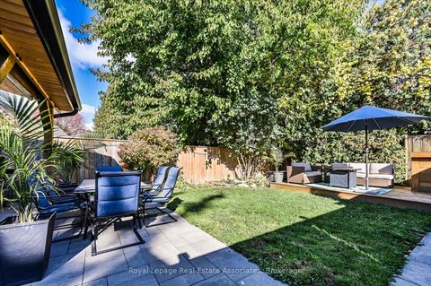 Photo 26 at 97 Hearst Circle, Amesbury, Toronto