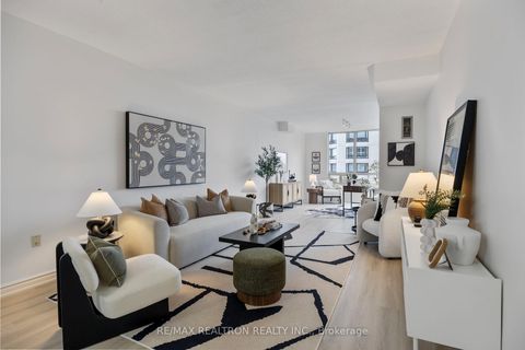 Photo 11 at #316 - 333 Clark Avenue W, Yorkhill, Vaughan