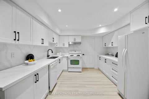 Photo 18 at #316 - 333 Clark Avenue W, Yorkhill, Vaughan