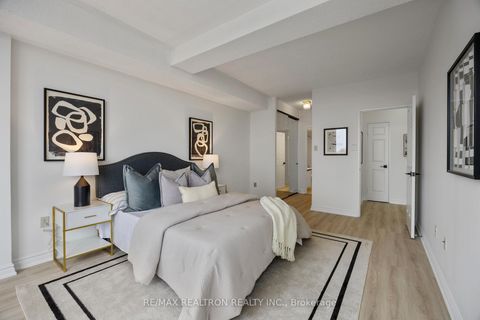 Photo 27 at #316 - 333 Clark Avenue W, Yorkhill, Vaughan